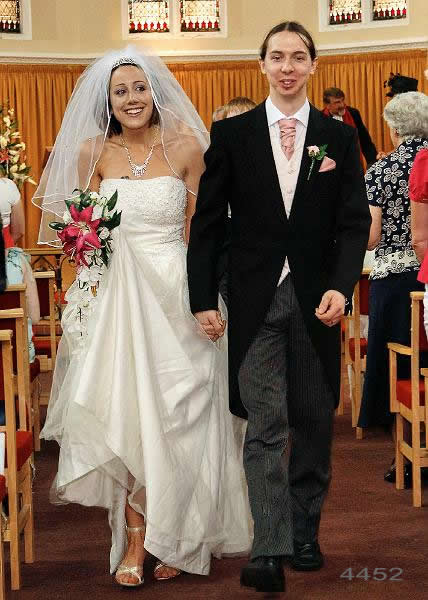 RM1_080705-4452_fM.jpg - Wedding of Jocelyn and Anthony at Tewkesbury Methodist Church: 05-07-08