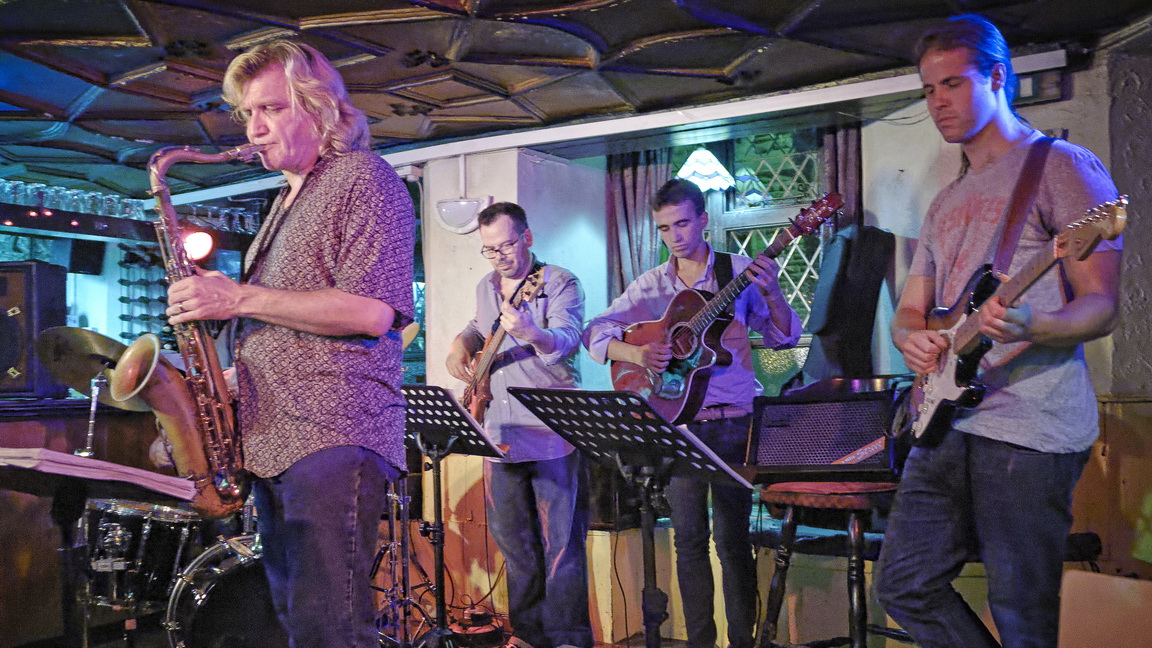 Lyndon Owen and Caractacul Downes (Coltrane Dedication) gigging with Italy's Emanuele Graffiti