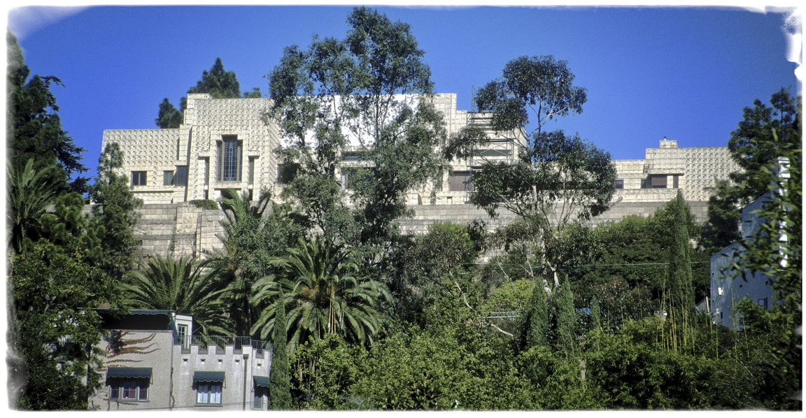 The Ennis House seen from below: note the tarpaulin over a section of the main dwelling - clear evidence of a maintenance issue at that time