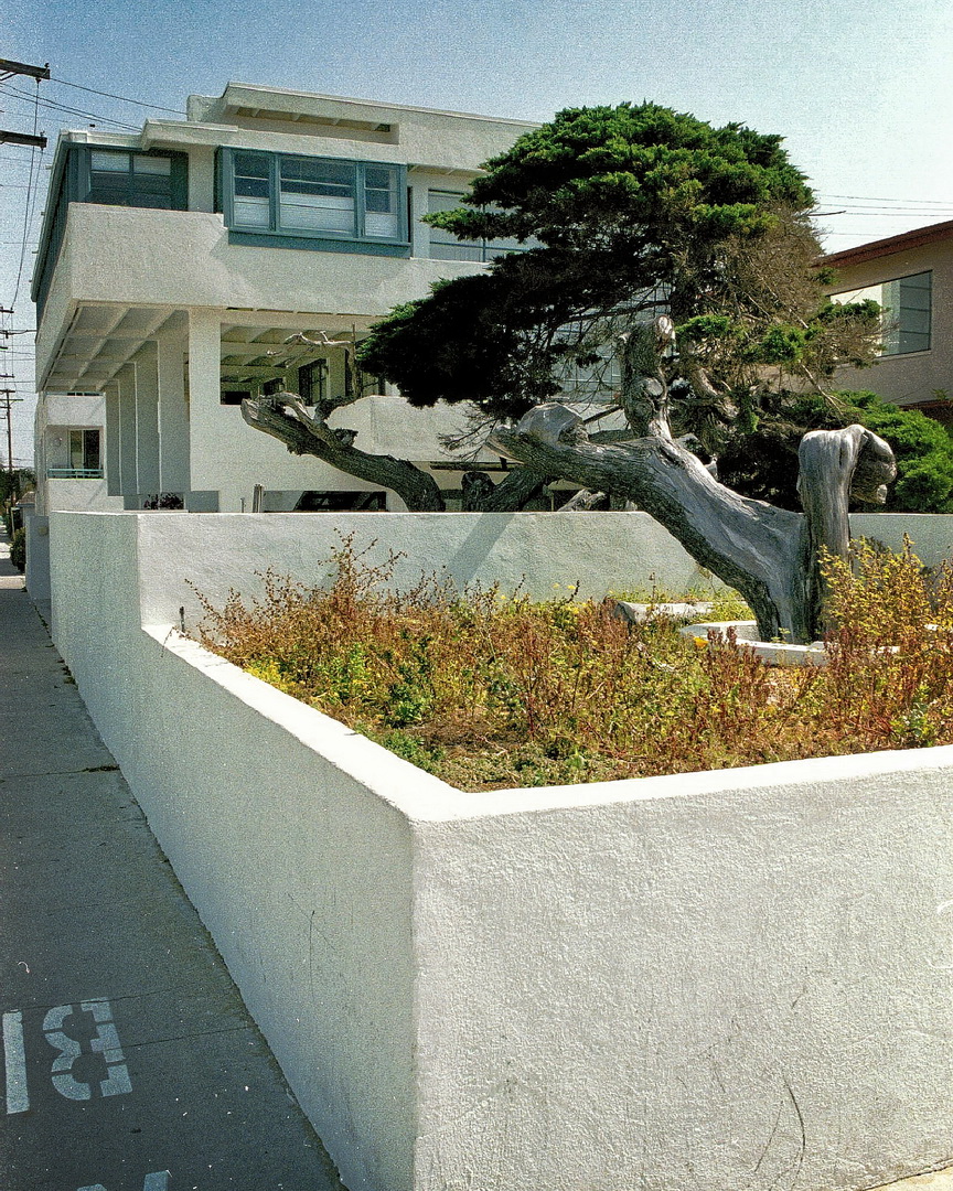 The Lovell Beach House at Newport Beach, Balboa Peninsula by Rudolf Schindler