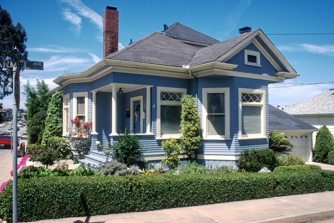 Victorian, junction of Lighthouse Avenue and Carmel Avenue, Paci